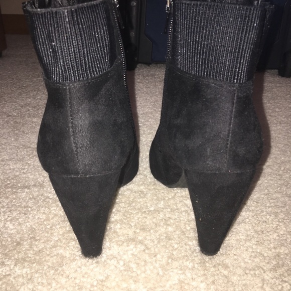 Booties!!!!!- black comfortable women’s booties - Picture 6 of 7